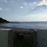 بيت للعطل La *
